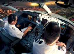 بلومبيرغ: الخطوط التركية تمنح الطيارين الأجانب إجازة دون أجر