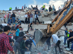 البدء بإنشاء مدينة حاويات لاستيعاب المتضررين من زلزال إزمير