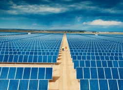 العالمية القابضة الإماراتية تستحوذ على نصف شركة تركية للطاقة المتجددة