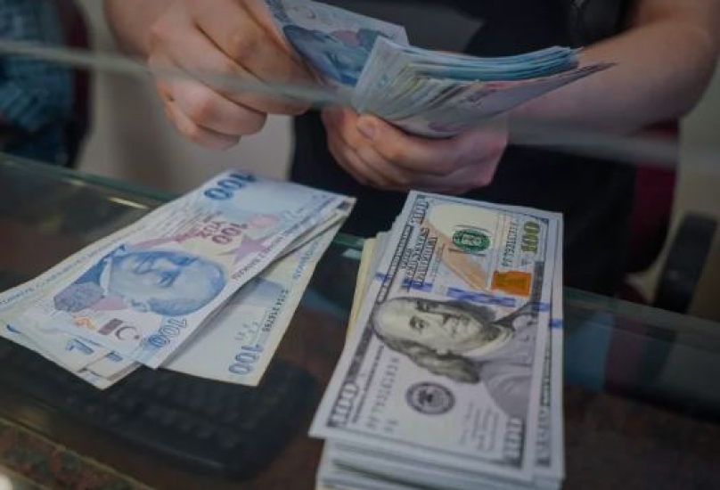 الليرة التركية تشهد تحسنا أمام الدولار والعملات