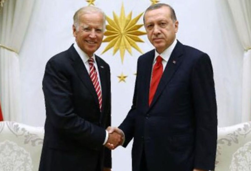 لقاء سابق بين الرئيس التركي ونظيره الأمريكي بايدن