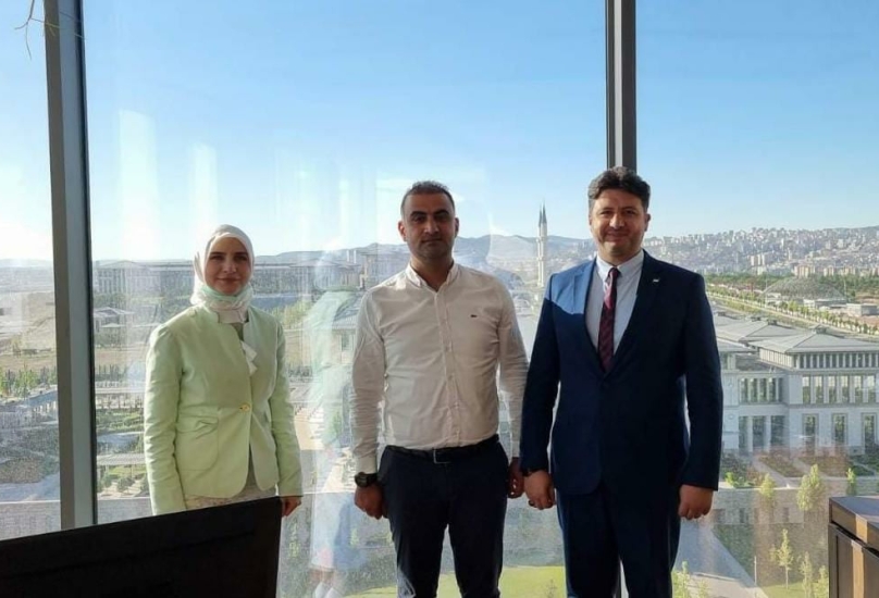جانب من لقاء مسؤول الاتصال بهجرة اسطنبول مع منسقي اللجنة السورية التركية المشتركة في أنقرة