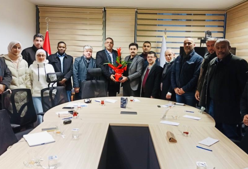 جانب من لقاء المجلس الأعلى للجاليات العربية مع ادارة الهجرة في اسطنبول