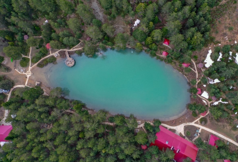 تقع حديقة بحيرة ليمني الطبيعية على ارتفاع 2050 مترا-الأناضول